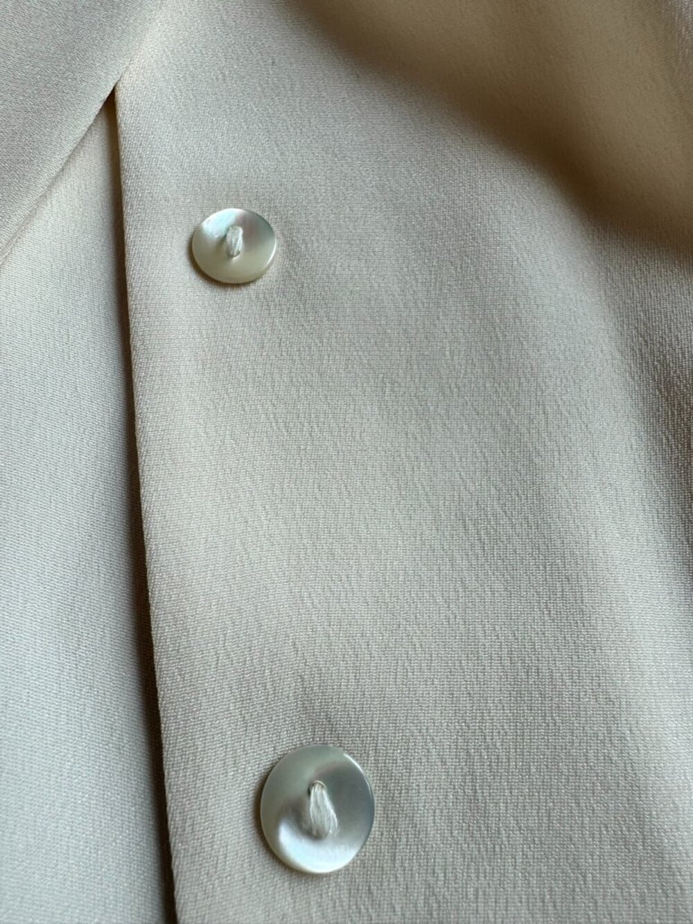 Talbots Classic Quality 100% Silk Cream French Cuff Long Sleeve Blouse Size 16W - Picture 5 of 12